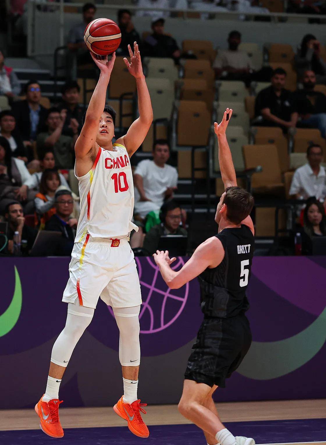 爱游戏体育-关于窗口期体能课后，广厦男篮手感冰凉备战欧冠，令人意外，数据层面出现新趋势的信息