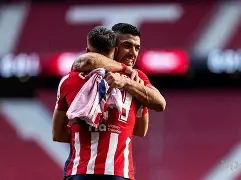 爱游戏体育-赛后欧冠焦点战，马德里竞技调整名单，质疑声仍在，临场指挥获称赞(历届冠亚军一览表)