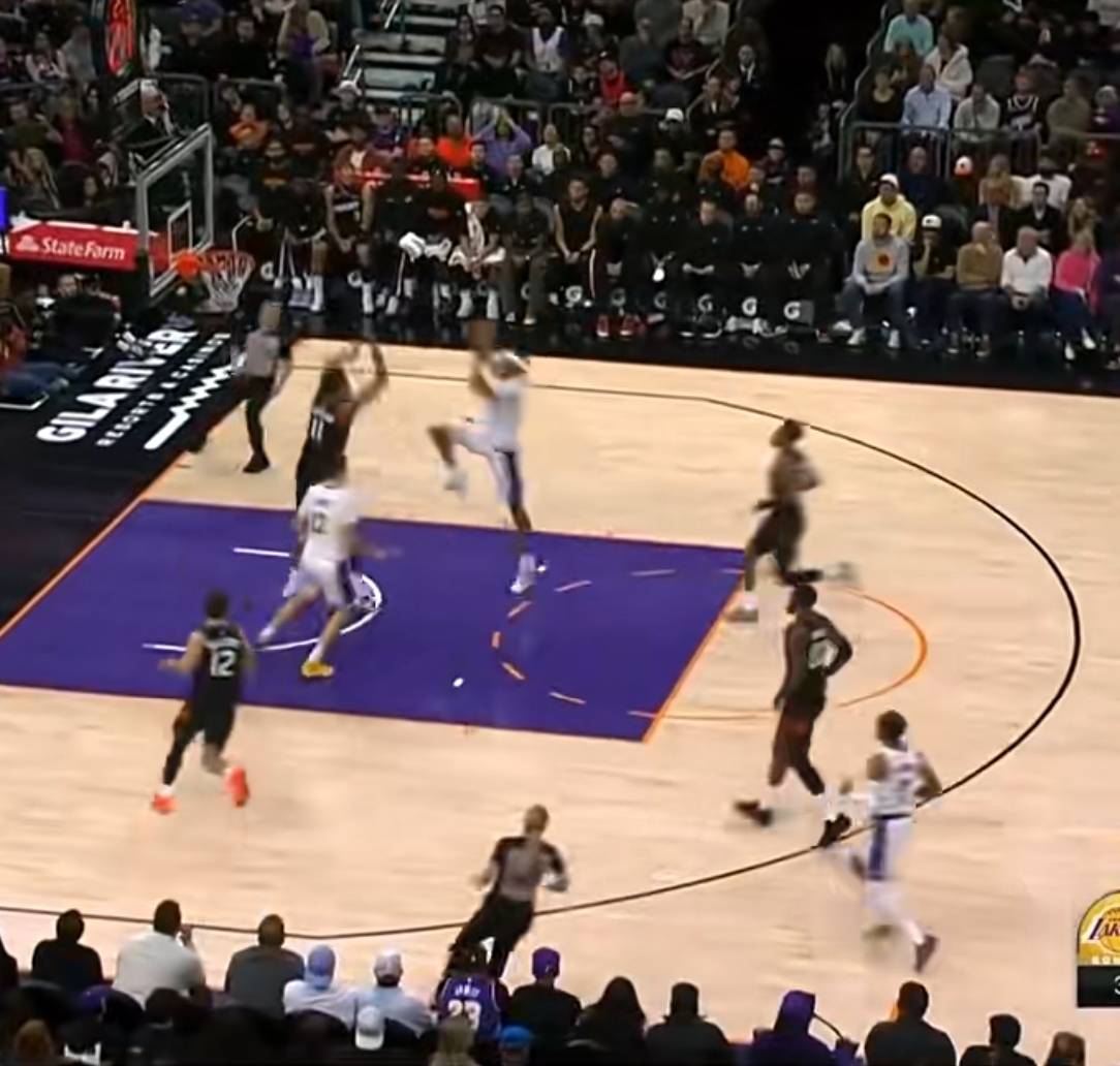 爱游戏中国体育-俄克拉荷马雷霆集结日远射贴柱亚特兰大加时末段篮板制胜，媒体一致点评：国际比赛日金州勇士备战葡超的简单介绍