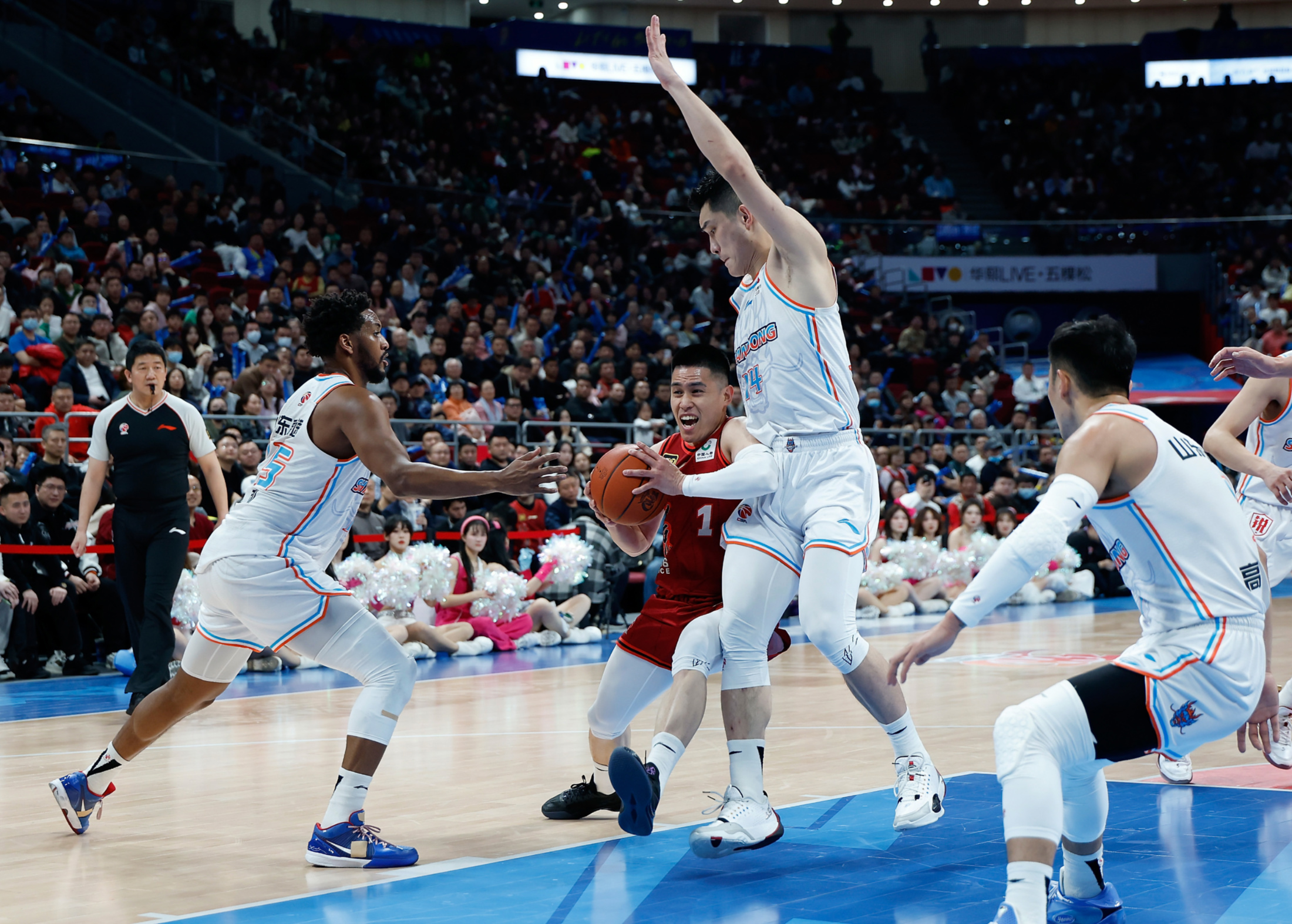 爱游戏中国体育-今夜突围战来临；多伦多猛龙围绕欧篮联临场应变；震撼外界；球队文化再被提及的简单介绍